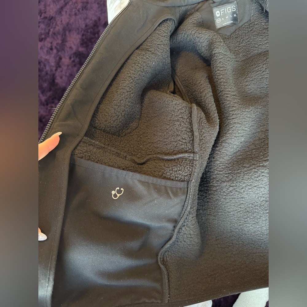 Figs Black On-Shift Sherpa Fleece Jacket Size XS - Picture 7 of 8